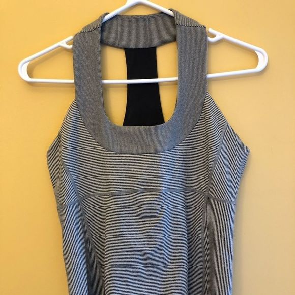 Lululemon Scoop Neck Tank - Picture 1 of 6